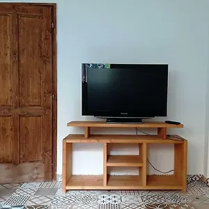 2 Bedroom Near Heroes Square Будапешт